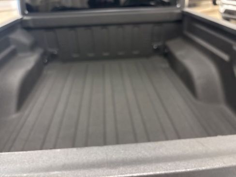 Used 2023 Jeep Gladiator Overland image 30