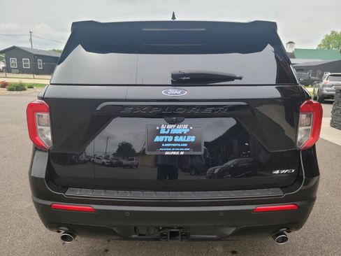 Used 2023 Ford Explorer ST-Line w/ Class IV Trailer Tow Package AWD/4WD image 5
