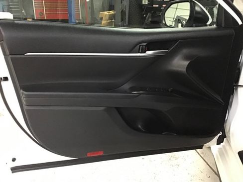 Used 2021 Toyota Camry SE FWD image 10
