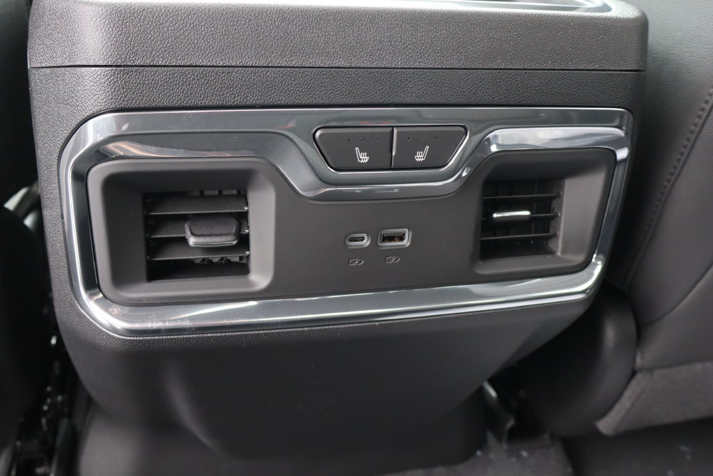 New 2026 Chevrolet Silverado 3500 High Country w/ High Country Premium Package AWD/4WD image 24