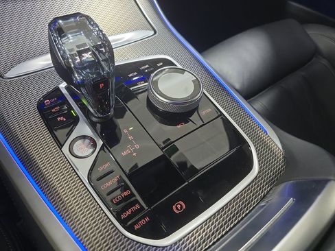 Used 2022 BMW X5 sDrive40i w/ M Sport Package image 19