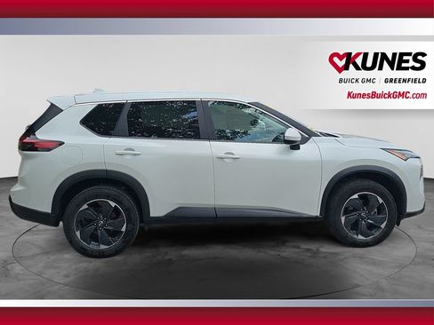 Used 2024 Nissan Rogue SV AWD/4WD image 12