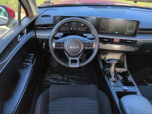 Used 2025 Kia K5 LXS FWD image 14