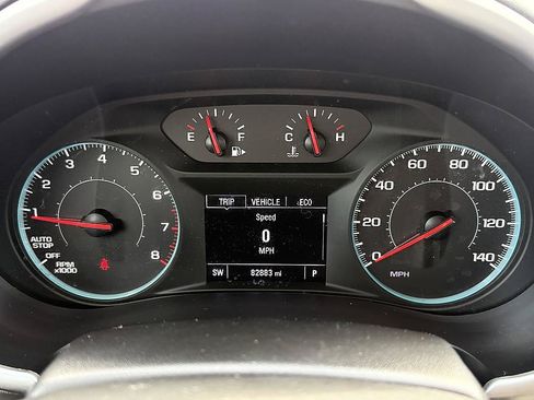 Used 2022 Chevrolet Malibu LT FWD image 18