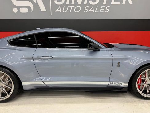 Used 2022 Ford Mustang Shelby GT500 w/ Technology Package RWD image 19