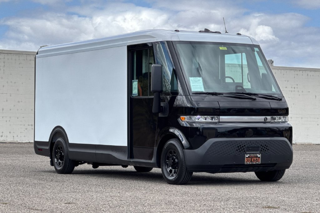 Used 2023 Chevrolet Brightdrop 600 w/ Active Safety Package 2 AWD/4WD image 2