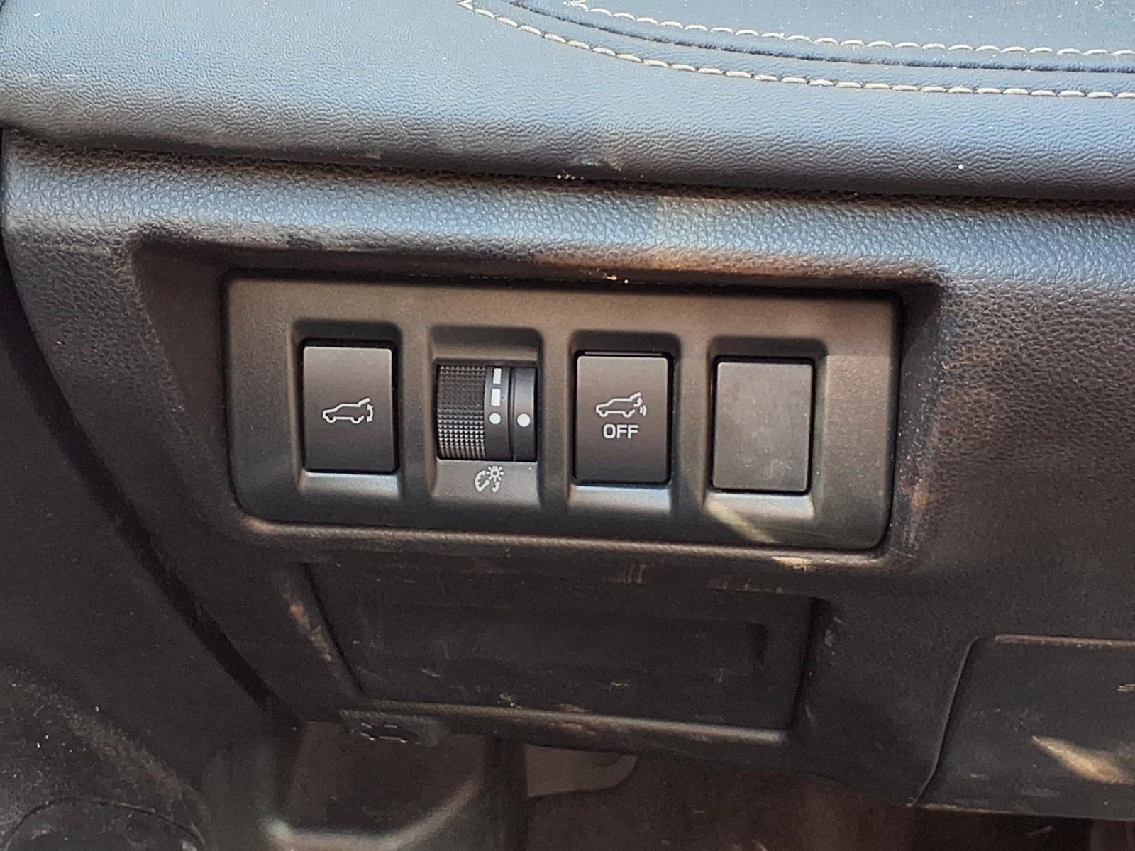 Used 2023 Subaru Outback Limited XT AWD/4WD image 16