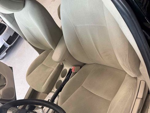 Used 2011 Toyota Corolla LE image 13