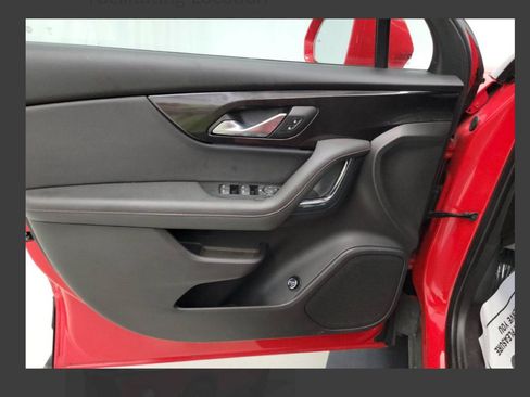 Used 2019 Chevrolet Blazer RS w/ Sun and Wheels Package FWD image 10