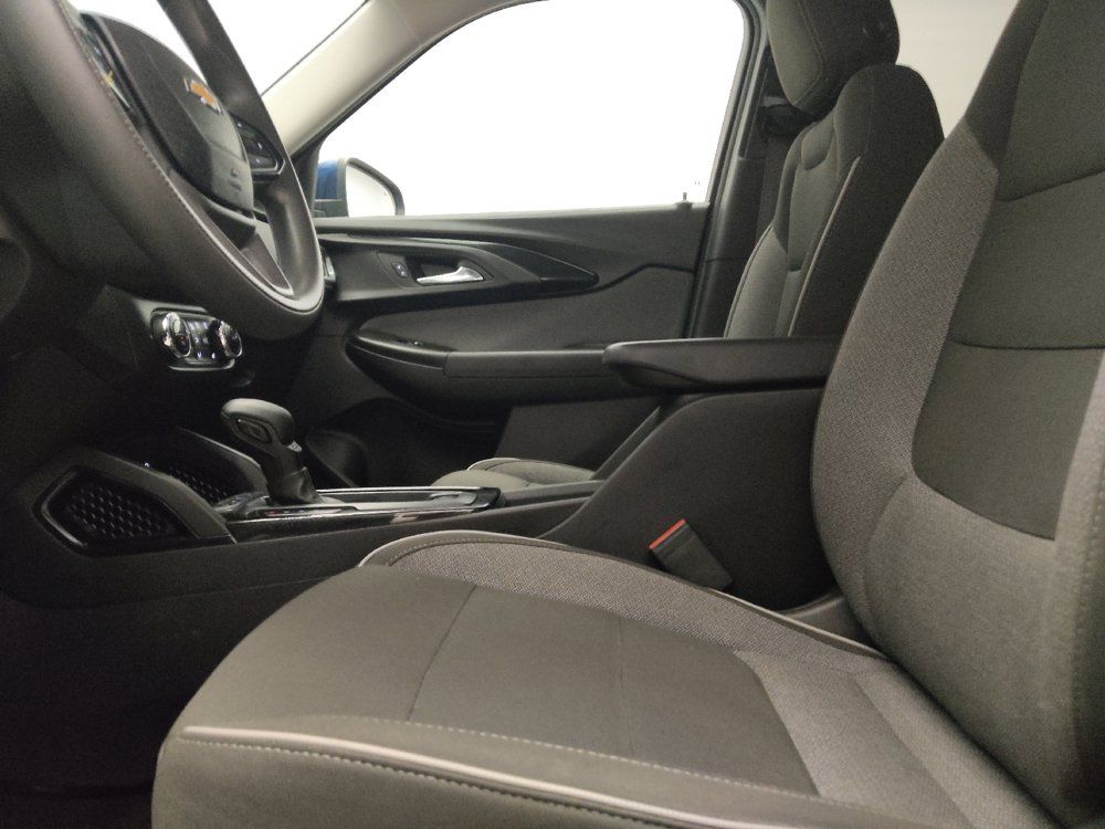 Used 2021 Chevrolet TrailBlazer LT w/ Convenience Package AWD/4WD image 17