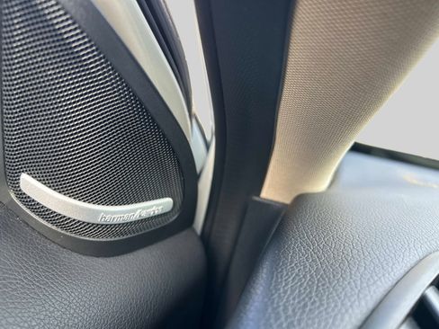 Used 2017 Mercedes-Benz GLA 250 4MATIC image 24