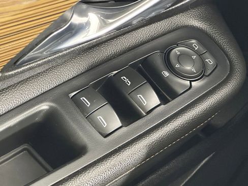 Used 2020 GMC Terrain SLE w/ Driver Convenience Package FWD image 32