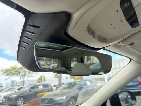 Used 2024 Volvo XC60 B5 Plus w/ Protection Package Premier image 32