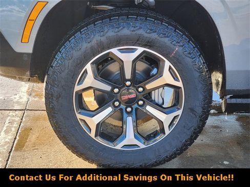 New 2026 GMC Yukon XL AT4 w/ AT4 Premium Package image 7