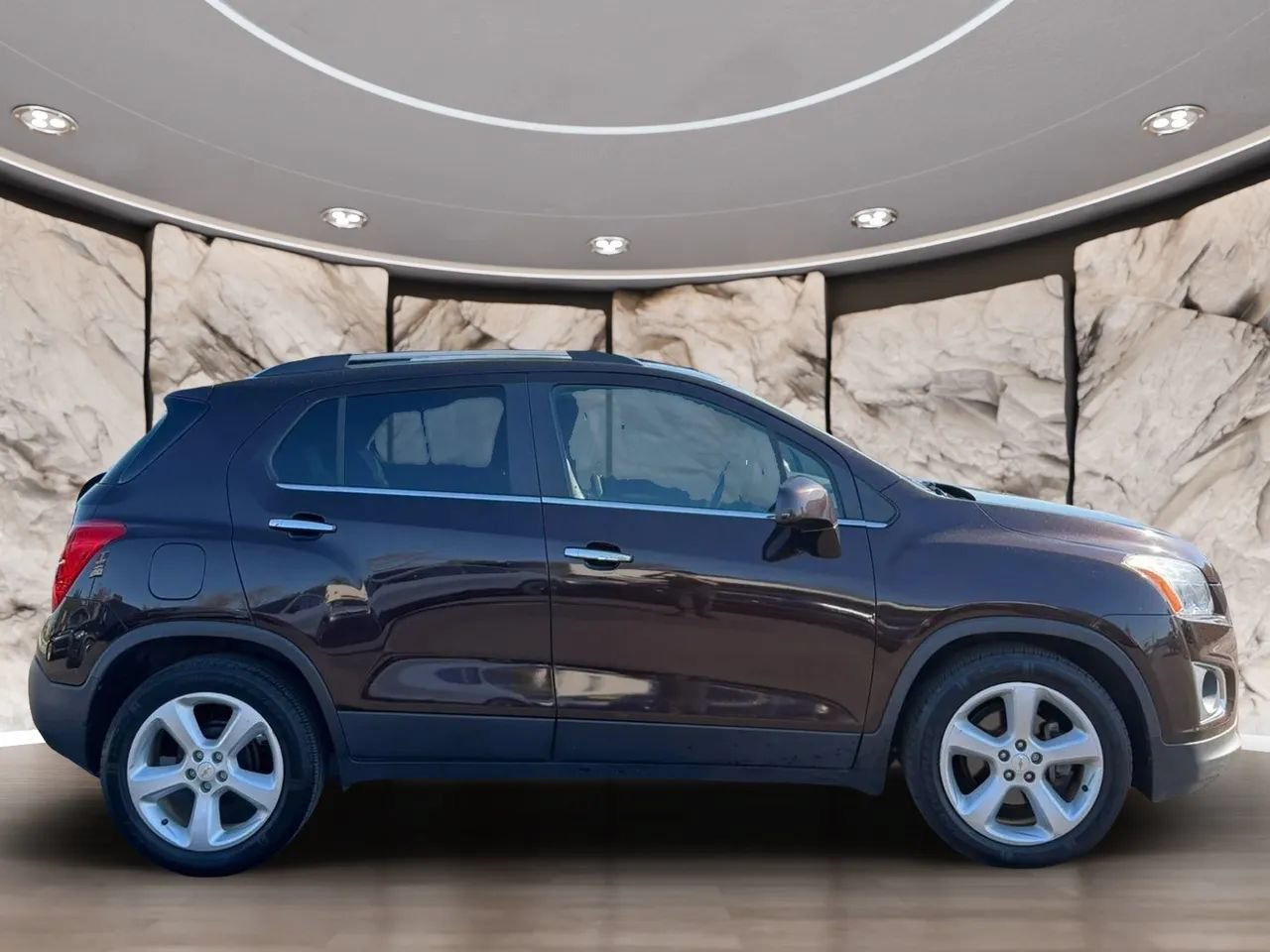 Used 2016 Chevrolet Trax LTZ FWD image 4