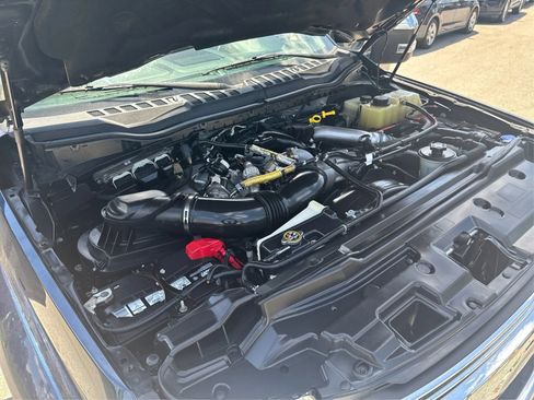 Used 2019 Ford F450 Lariat w/ Lariat Ultimate Package AWD/4WD image 24