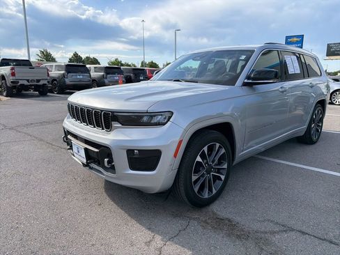 Used 2023 Jeep Grand Cherokee L Overland AWD/4WD image 7