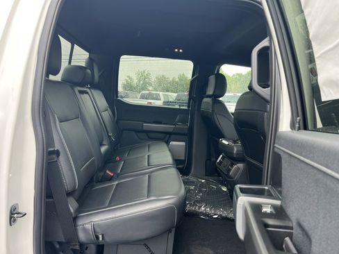 New 2025 Ford F150 Lariat w/ Equipment Group 501A Mid image 14