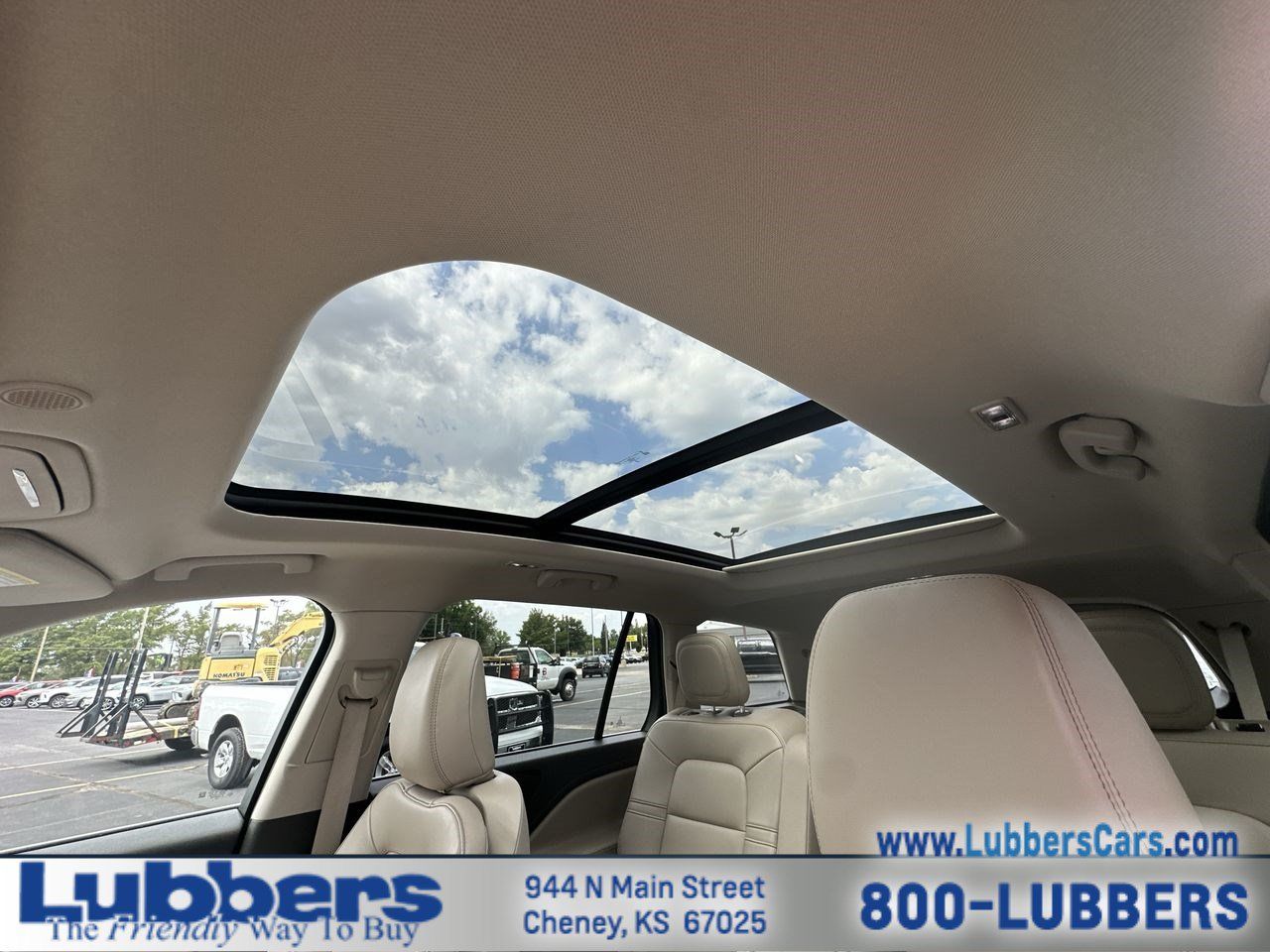 Used 2023 Lincoln Aviator 2WD w/ Premium Package image 21