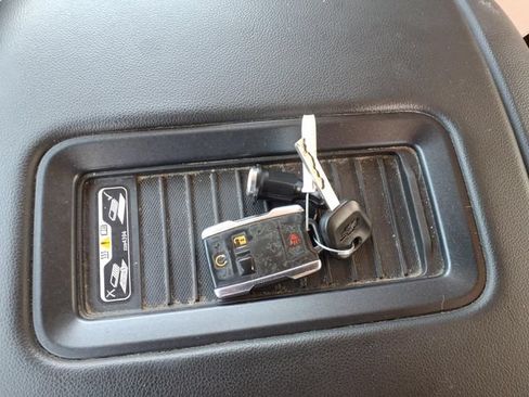 Used 2018 Chevrolet Silverado 1500 LTZ Z71 AWD/4WD image 12