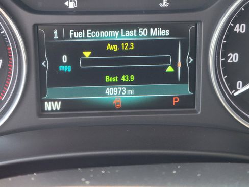 Used 2019 Buick Enclave Essence FWD image 26
