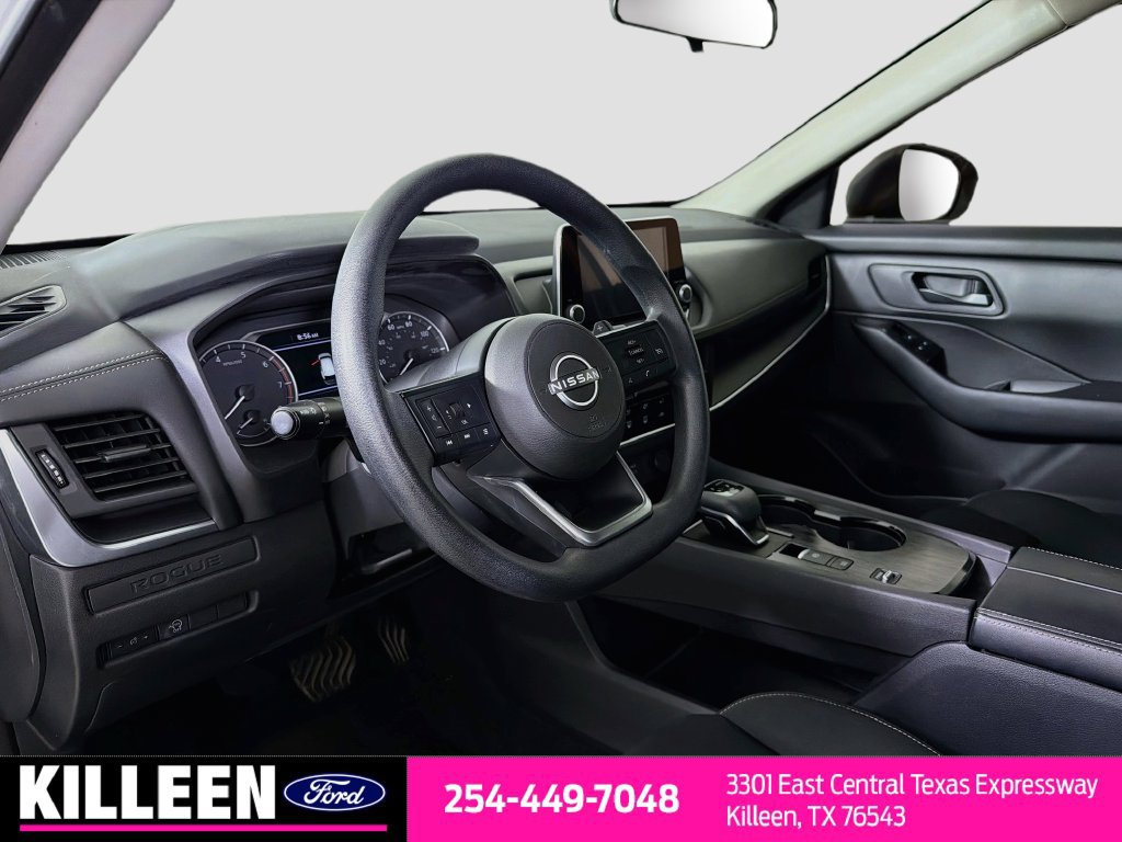 Used 2024 Nissan Rogue S FWD image 11