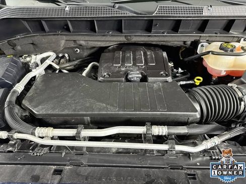 Used 2023 Chevrolet Silverado 1500 LT AWD/4WD image 30