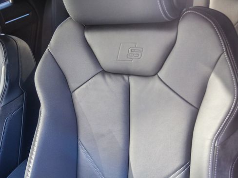 Used 2022 Audi Q3 2.0T Premium Plus w/ Premium Plus Package image 27