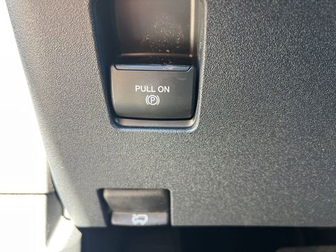 Used 2023 Ford Bronco Wildtrak image 22