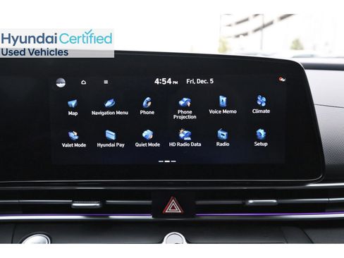 Certified 2025 Hyundai Elantra SEL image 25