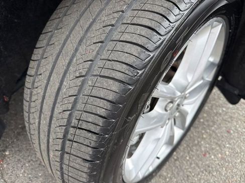 Used 2023 Dodge Durango GT image 7