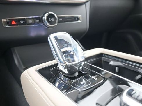 New 2026 Volvo XC90 B6 Plus image 12