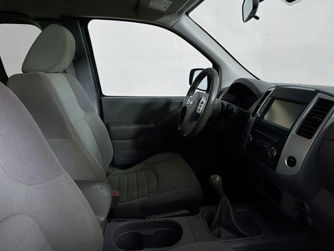 Used 2019 Nissan Frontier S RWD image 27