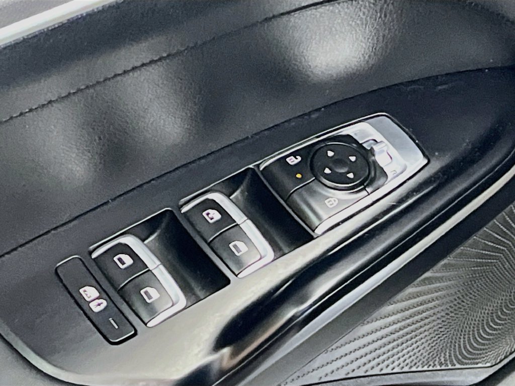 Used 2025 Kia K5 LXS FWD image 17
