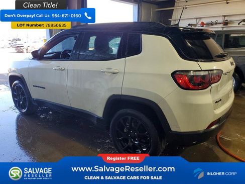 Used 2024 Jeep Compass Latitude w/ Convenience Group image 3