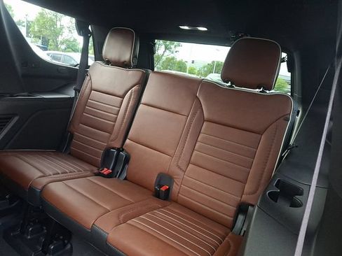 Used 2023 GMC Yukon Denali Ultimate AWD/4WD image 22