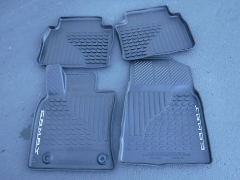 Used 2018 Toyota Camry SE image 35