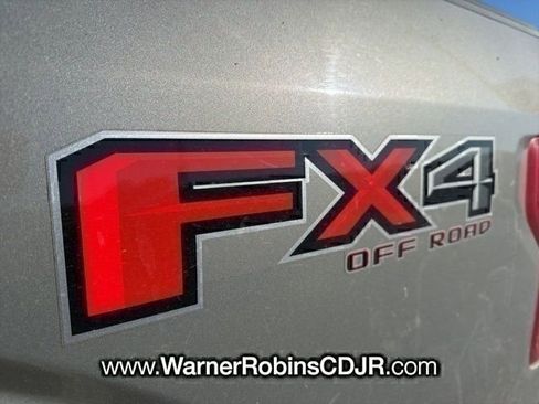 Used 2019 Ford F150 Lariat image 5