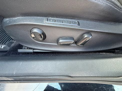 Used 2018 Volkswagen Passat 3.6 SEL Premium image 19