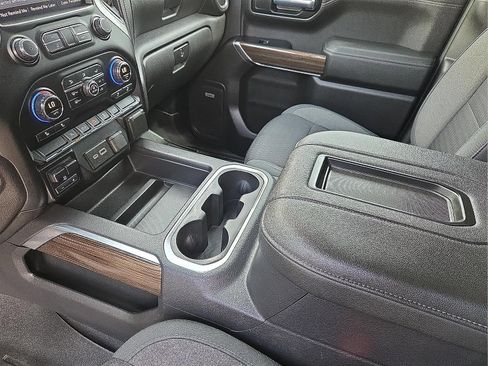Used 2019 Chevrolet Silverado 1500 RST w/ All-Star Edition AWD/4WD image 10