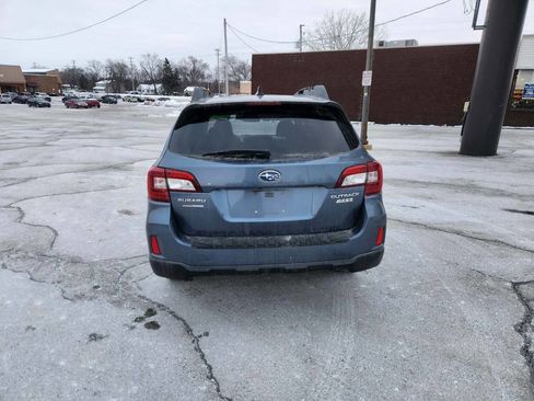 Used 2016 Subaru Outback 2.5i Premium image 4