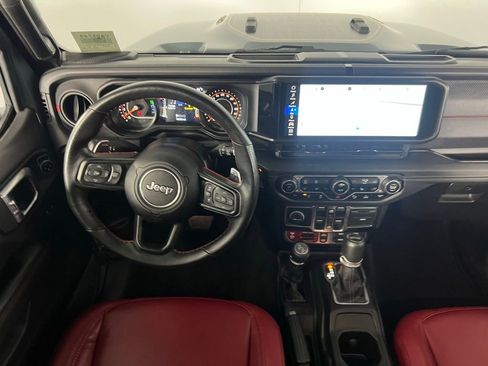 Certified 2024 Jeep Wrangler Unlimited Rubicon 392 image 33