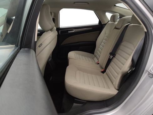 Used 2018 Ford Fusion S image 18