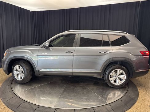 Used 2018 Volkswagen Atlas SEL AWD/4WD image 4