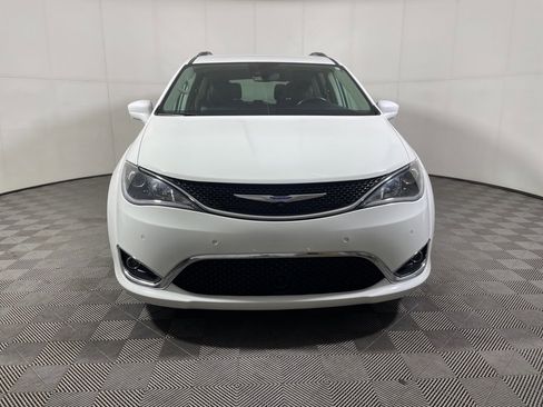 Used 2020 Chrysler Pacifica Touring-L Plus w/ Tire & Wheel Group image 3