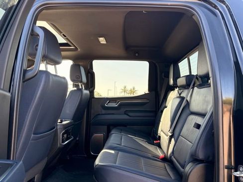 Used 2024 Chevrolet Silverado 1500 High Country w/ Technology Package AWD/4WD image 14