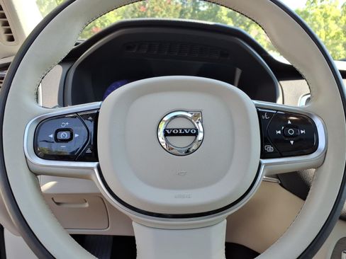 Certified 2025 Volvo XC90 B5 Plus w/ Protection Package Premier AWD/4WD image 26