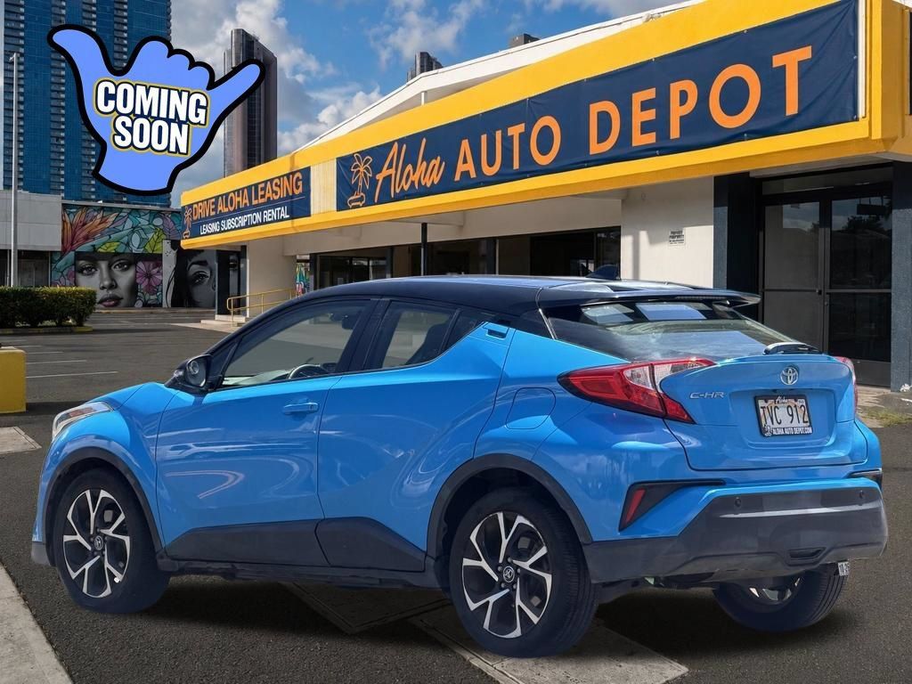 Used 2019 Toyota C-HR FWD image 3