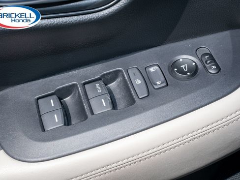 Used 2023 Honda HR-V LX image 25