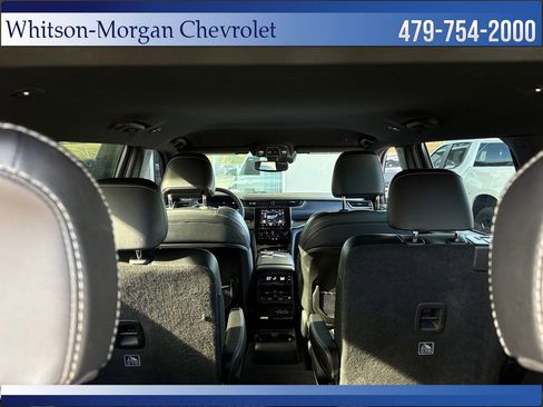 Used 2023 Jeep Grand Cherokee L Laredo image 45